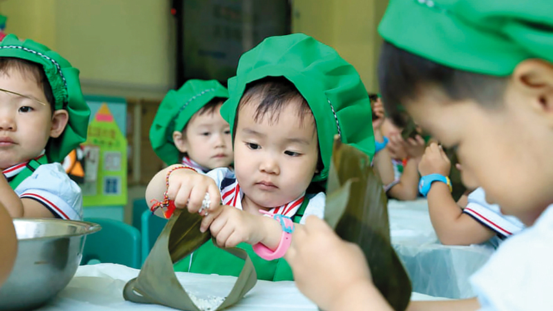 انخفض عدد المواليد في الصين بالآونة الأخيرة إلى 15 مليوناً في العام. من المصدر