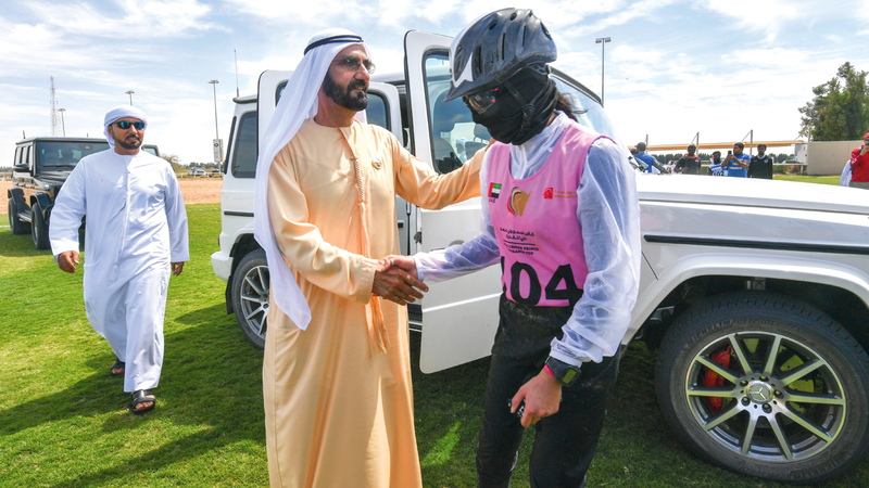 محمد بن راشد يهنّئ بطلة السباق آية عبدالرضا.

الإمارات اليوم