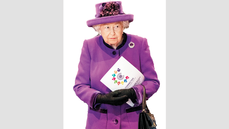 الملكة إليزابيث كانت رابطة الجأش خلال الحوادث التي تعرضت لها. رويترز