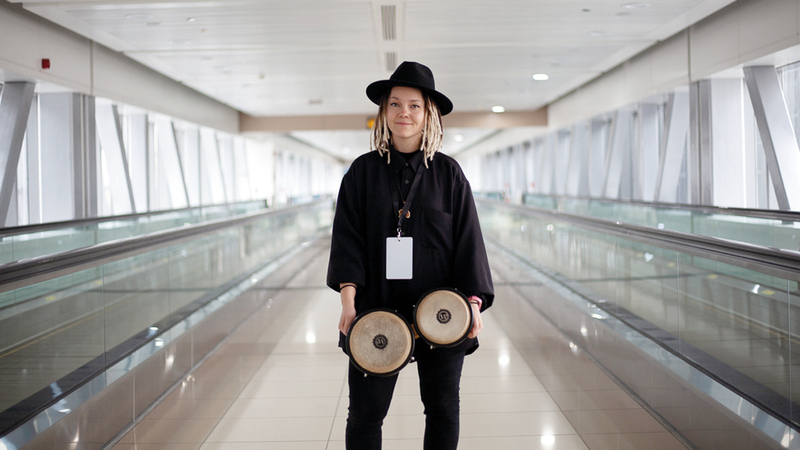 يوليا من أبرز الفنانين المشاركين في المهرجان. من المصدر