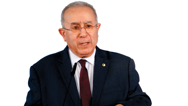 رمطان لعمامرة:  «الحكومة مستعدة للحديث مع المحتجين  لإنهاء الأزمة».