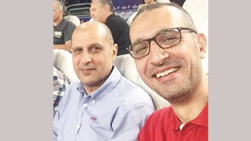 الوكيل «يمين» يواجه أحمد عمر. من المصدر