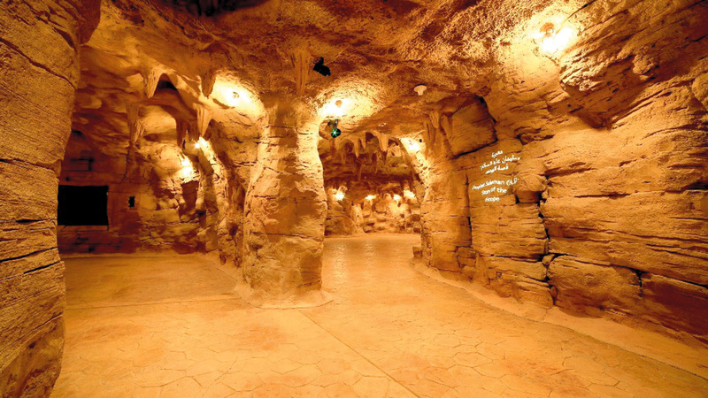 «الحديقة القرآنية» تحتوي على كهف يضم 7 معجزات للأنبياء ذكرت في القرآن الكريم. من المصدر