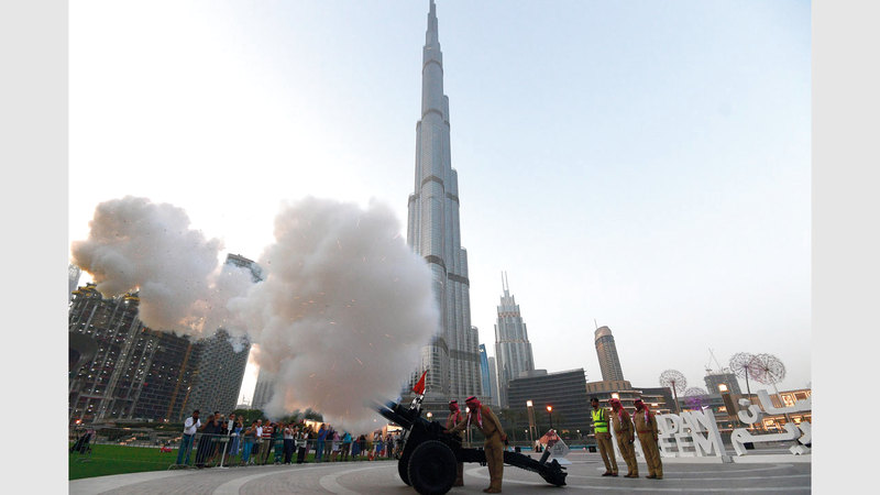 حيث يجري استخدامه للإعلان عن رؤية هلال رمضان وموعد الإفطار، والإعلان عن أول أيام عيد الفطر.