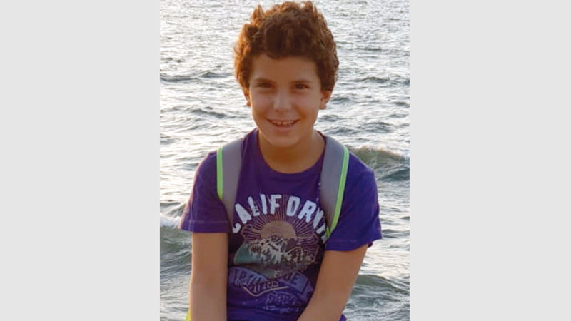 الطفل حسين شريع (10 سنوات).

من المصدر