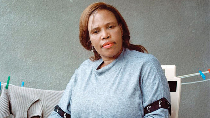 القيادية في مجموعة «استعادة المدينة» إليزابيث غكوبوكا.  من المصدر