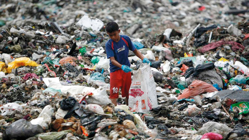 النفايات البلاستيكية مصدر للتلوث البيئي وخطر على صحة الإنسان.  أرشيفية