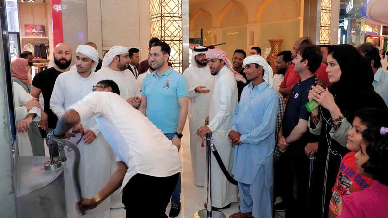 جمهور من مختلف الشرائح والجنسيات تفاعل مع &laquo;الحملة&raquo;. من المصدر