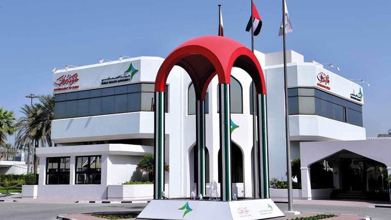 «صحة دبي» جعلت فحص شبكية العين جزءاً أساسياً لمرضى السكري وارتفاع ضغط الدم. أرشيفية