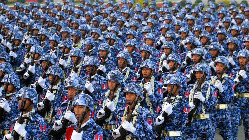 متحدث باسم الجيش العميد زاو مين تون أكد أن عمليات الجيش كانت ضمن القانون و«تجنبت إيذاء المدنيين».  أ.ف.ب