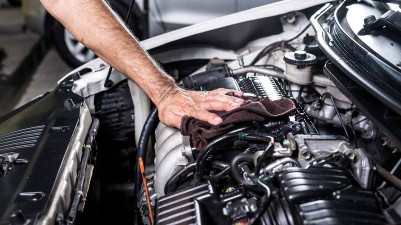 شركات التأمين عموماً توفّر الصيانة داخل الوكالة للعامين الأول والثاني. غيتي