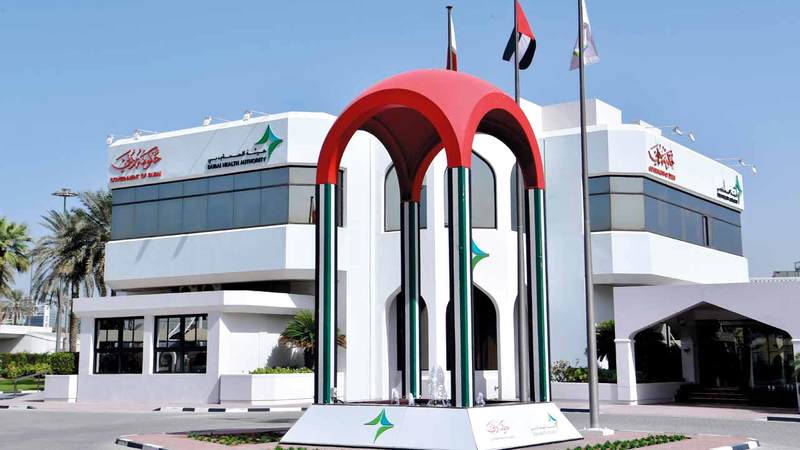 %90 من شكاوى تلقتها «صحة دبي» حول تأخر موافقات التأمين الصحي ترجع لخطأ في إدخال البيانات. أرشيفية