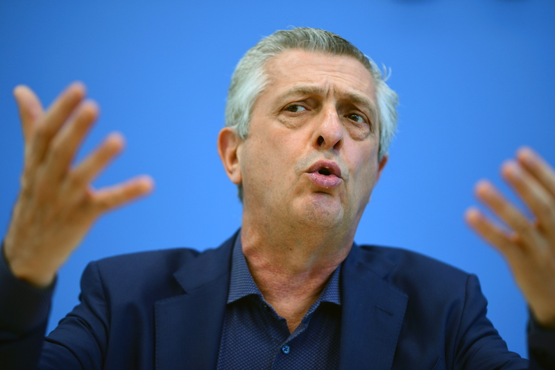 غراندي: «حينما تقول إن أوروبا لديها أزمة لاجئين، أو الولايات المتحدة أو أستراليا، فلا (صحة في ذلك)». إي.بي.إيه