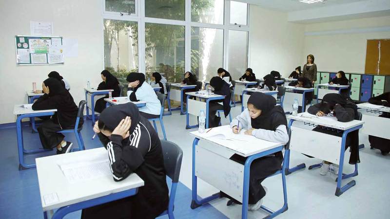 طلاب أكدوا أن أسئلة الامتحان جاءت مباشرة في معظم جزئياتها. من المصدر