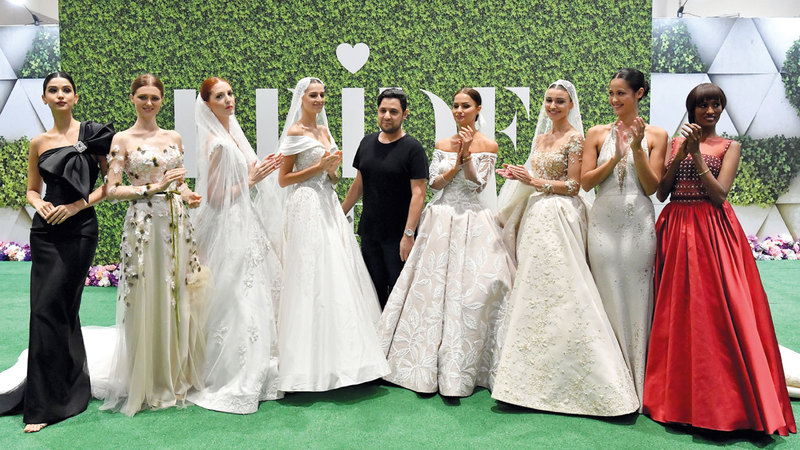 فساتين ضيا تميزت بالتنوع الكبير.تصوير: نجيب محمد