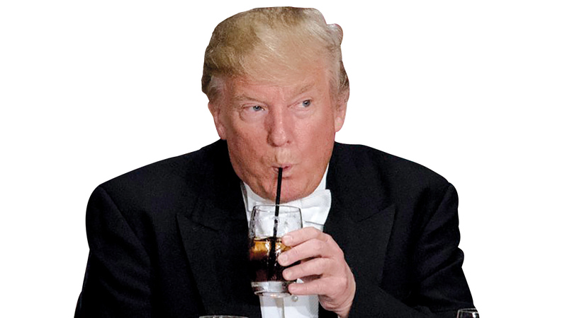 ترامب يحب تناول الوجبات السريعة.  من المصدر