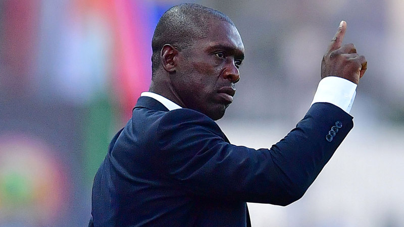 مدرب الكاميرون كلارينس سيدورف خرج من الباب الضيق. أ.ف.ب