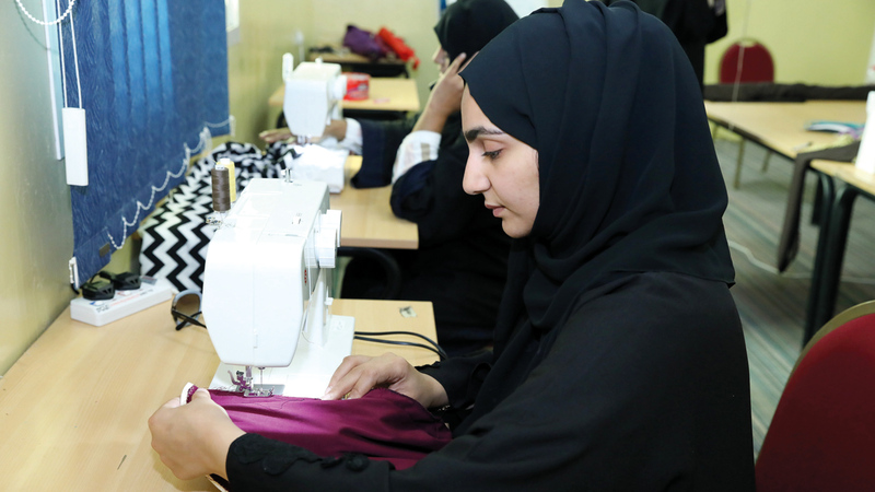 المبادرة تستمر 4 أشهر بواقع 720 ساعة تدريبية. من المصدر