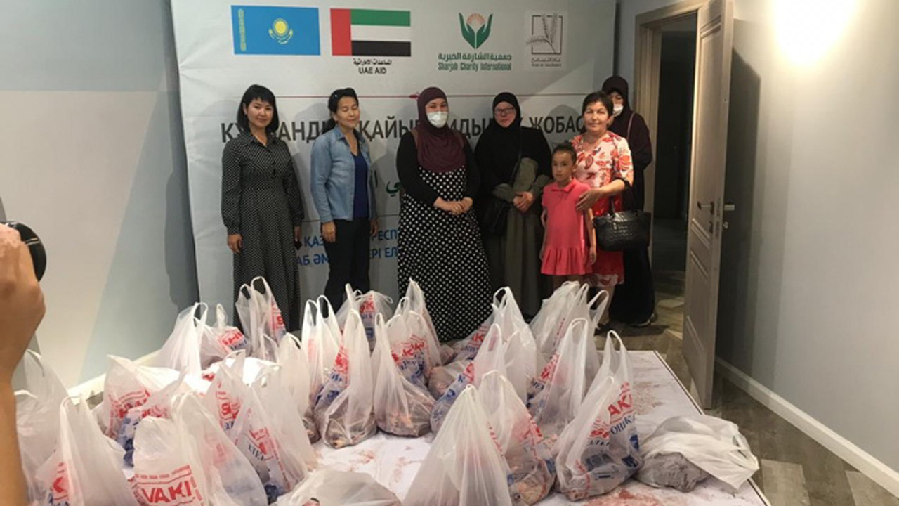 توزيع الأضاحي في تركمانستان. من المصدر