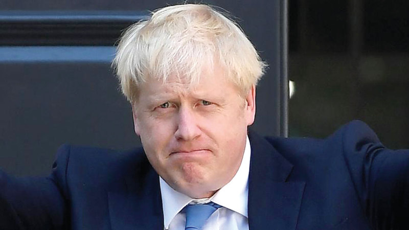 جونسون بدأ يواجه العواصف التي تهدد مستقبله  السياسي.  أرشيفية