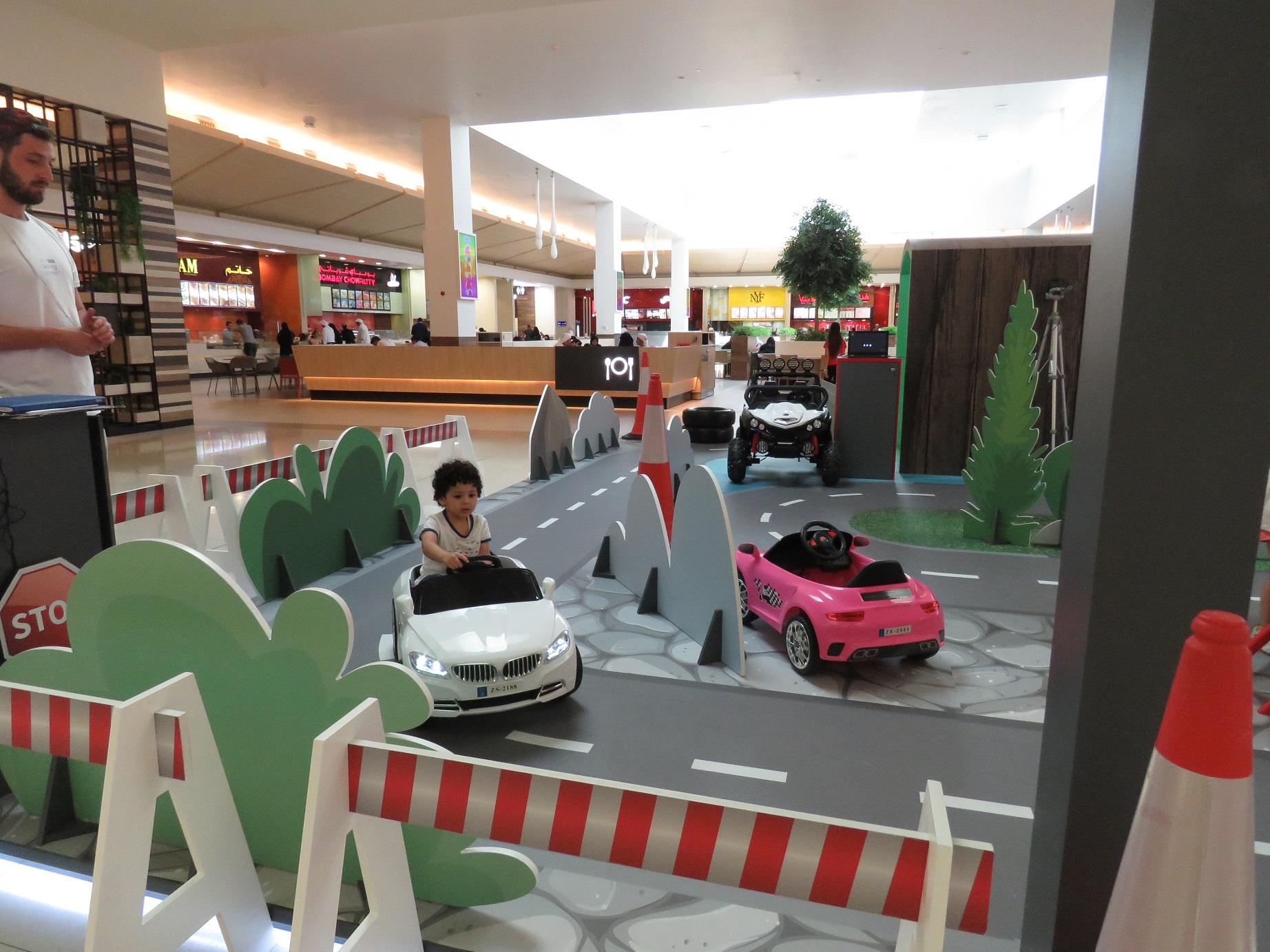 أكاديمية لتعليم قيادة السيارات للأطفال في سيتي سنتر الفجيرة حياتنا جهات الإمارات اليوم
