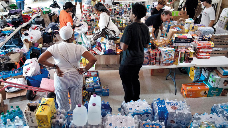 تبرعات لإغاثة متضرري إعصار «دوريان» تم جمعها في فلوريدا. أ.ف.ب