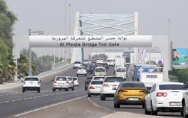 تعرف إلى طرق تسجيل المركبات في نظام بوابات التعرفة المرورية بأبوظبي محليات أخرى الإمارات اليوم