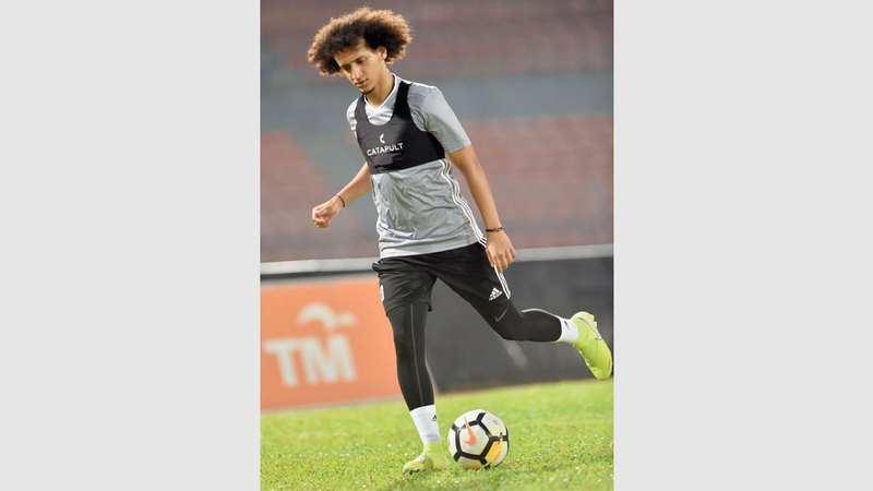 عموري  في تدريبات الأبيض. من المصدر