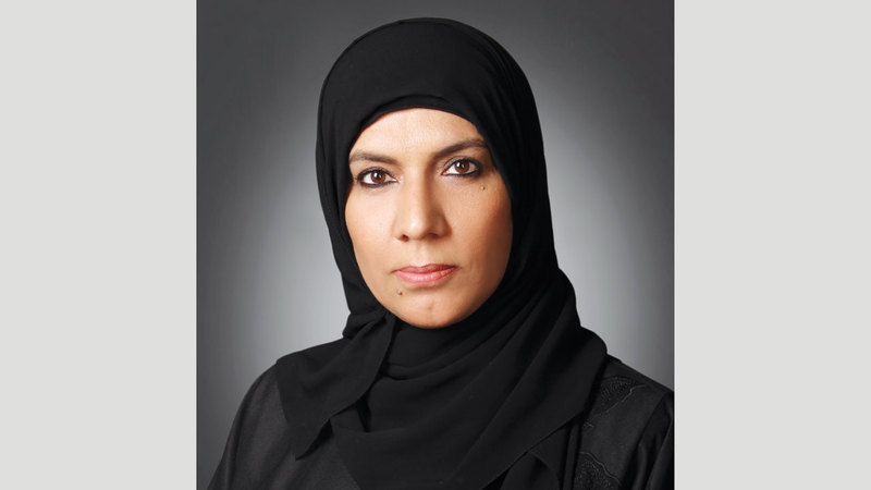وحيدة خليل درويش:  «منح الزواج تسهم في تكوين أسرة إماراتية  متماسكة ومستقرة».