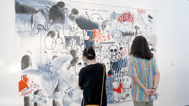 أخبرتكم أنني لست بخير&raquo; لوحة أشبه بجدارية لفاطمة فرح. تصوير: إريك أرازاس &laquo;