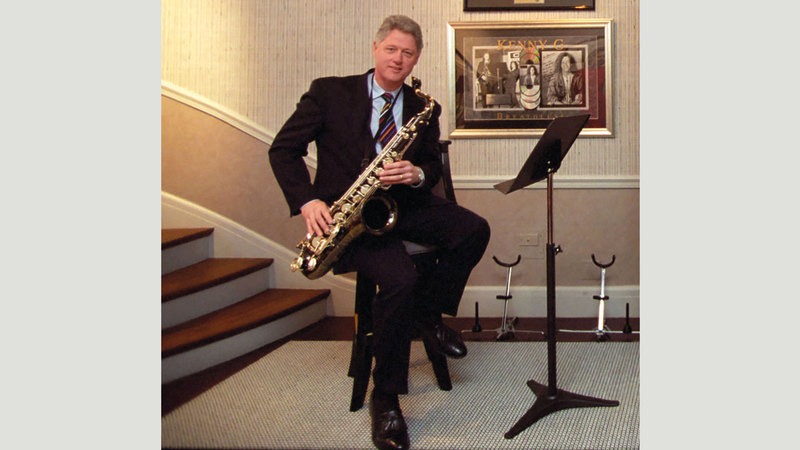 بيل كلينتون كان يحب العزف في غرفة الموسيقى. أرشيفية