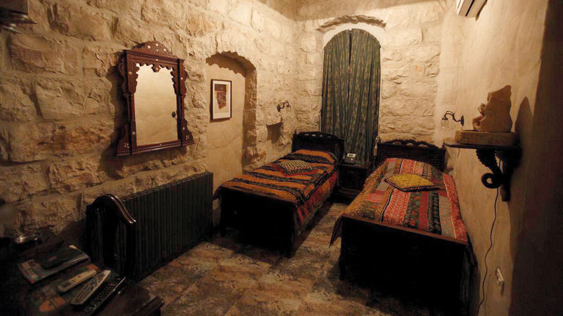 فنادق البلدة القديمة تعود نشأتها للعهد العثماني. من المصدر