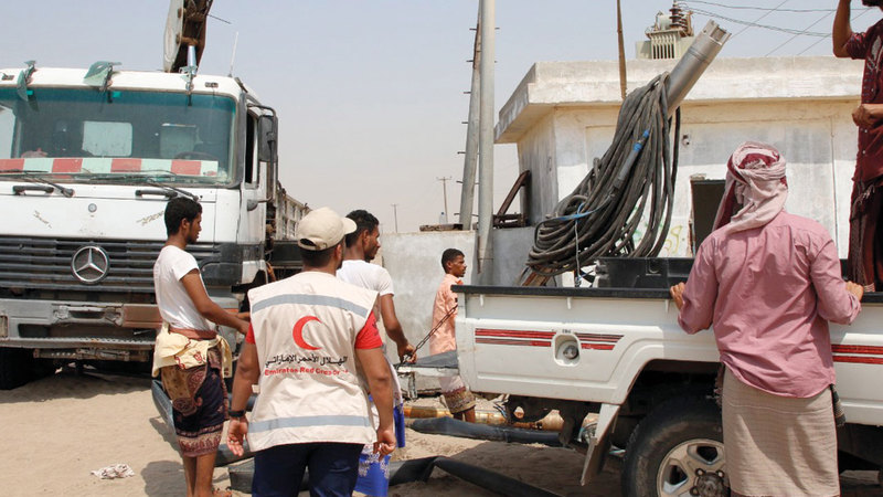 الإمارات أسهمت بشكل كبير في تحسين وعودة الحياة إلى مؤسسة المياه في عدن. وام