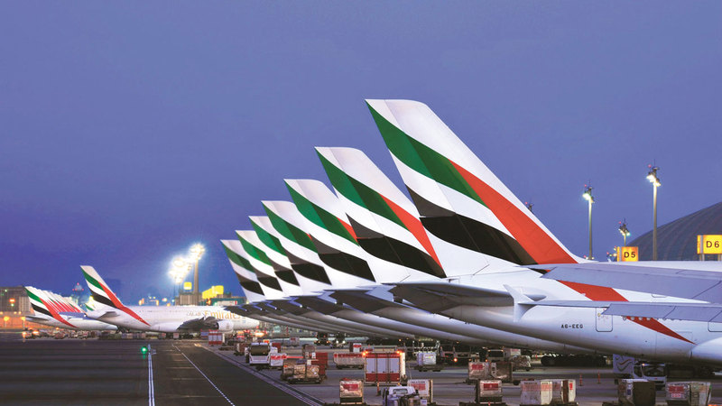 «طيران الإمارات» أكدت أنها تهدف إلى أن تصبح جهة العمل المفضلة للمواطنين. أرشيفية