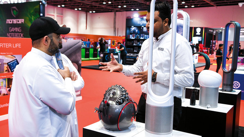 «جيتكس شوبر» شهد عرض 35 ألف منتَج عبر 35 شركة مشاركة.

تصوير: أشوك فيرما