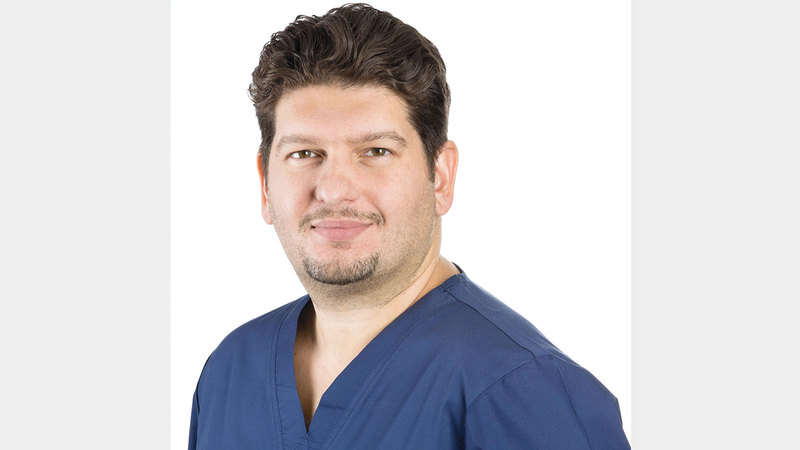 ماهر الأحدب:  «الجراحة ليست نهاية العالم، وتتوافر خيارات  متعددة تتيح للمرأة استعادة الشكل الطبيعي».