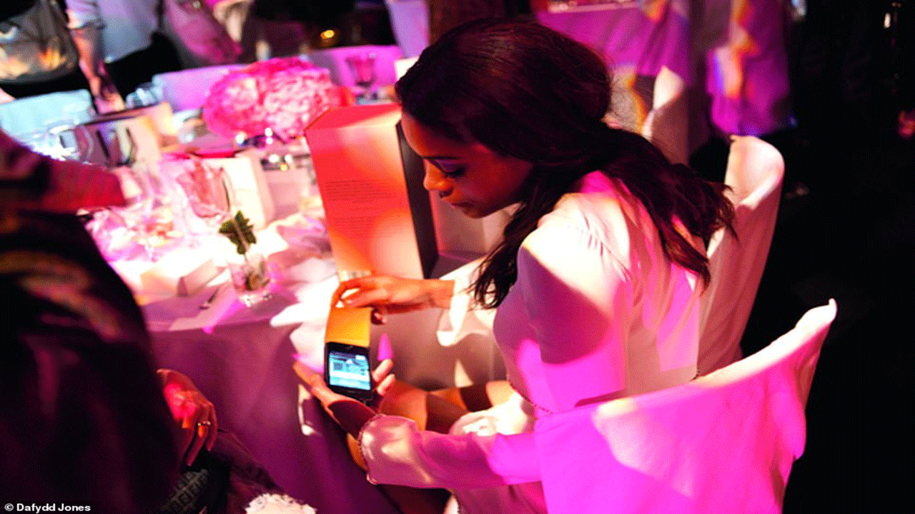 الممثلة نعومي هارس