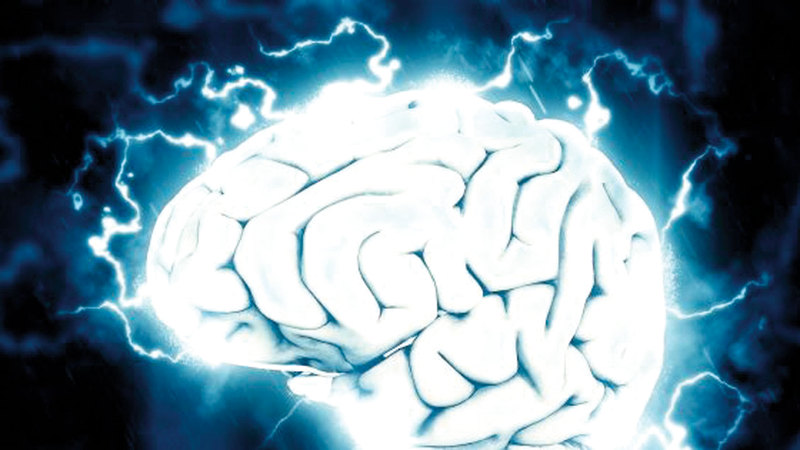 نجحت كندة خلف وفريقها في تطوير تقنية لقياس كيفية توزيع ضغط وزن الجسم من خلال آثار الأقدام. من المصدر