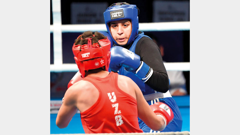 رحمة المرشدي:

سعيدة لأن القرعة ساعدتني على الوصول لمرحلة

متقدمة في بطولة آسيا.

توقعت رفض عائلتي لممارسة الملاكمة

لكن والداي منحاني الفرصة.