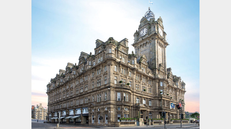 يمتاز فندق بالمورال بمبنى مهيب يتناسب مع رواية هاري بوتر.