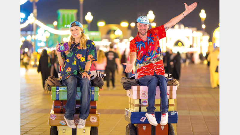 يتميز هذا الموسم بأنه نقلة نوعية للقرية العالمية جمعت فيه خبرات 24 عاماً لتقديم أفضل التجارب الثقافية والترفيهية. الإمارات اليوم