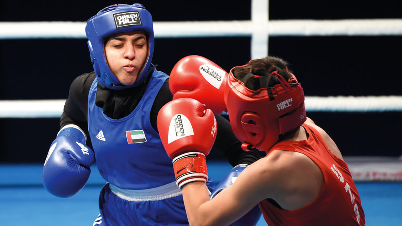 من بطولة الملاكمة الآسيوية للناشئين  في الفجيرة. تصوير: أسامة أبوغانم