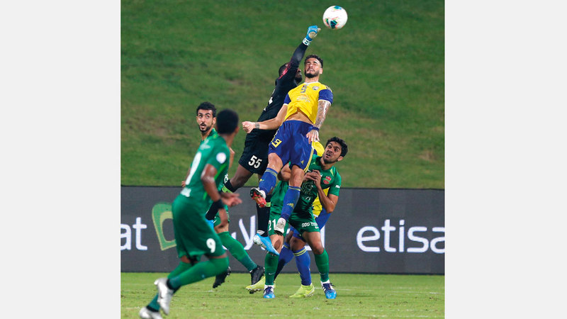 ماجد ناصر قاد شباب الأهلي للفوز على الظفرة. من المصدر