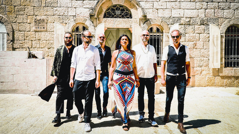 فرقة طرباند ستقدم للجمهور لوناً جديداً من الفنون. من المصدر