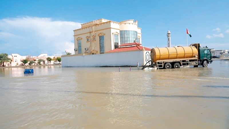 حماية المناطق المتضررة لابد أن تكون من البحر بمشروع متكامل. من المصدر