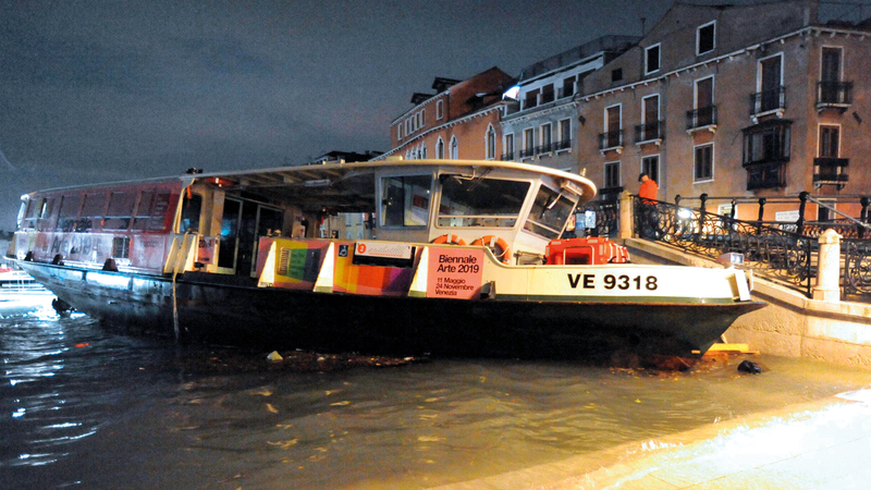 ارتفاع منسوب المياه في البندقية وصل إلى مستويات قياسية.  أ.ف.ب