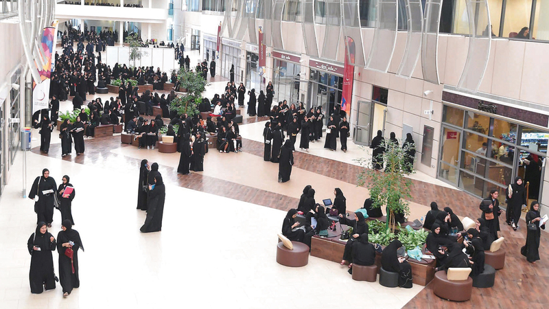 إشعارات الحضور والانصراف تثير جدلا بين طالبات جامعة زايد محليات التربية والتعليم الإمارات اليوم