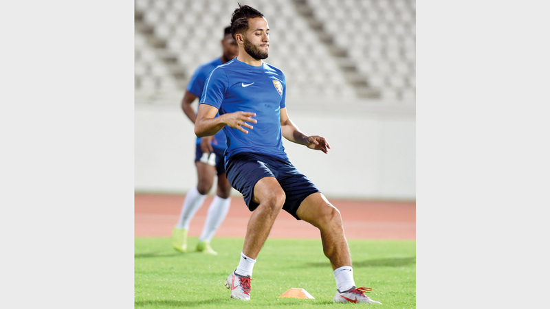 لاعب العين عبدالرحمن مزيان. من المصدر