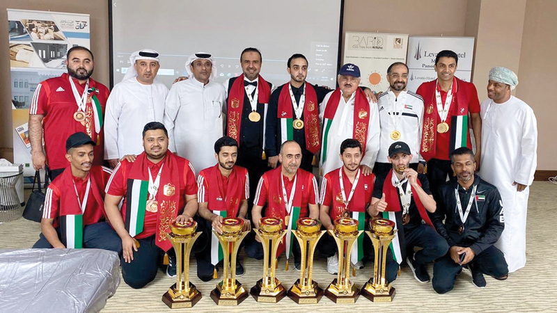 المنتخب الوطني المتوّج الأسبوع الماضي باللقب الـ19 على التوالي في البطولات الخليجية. من المصدر