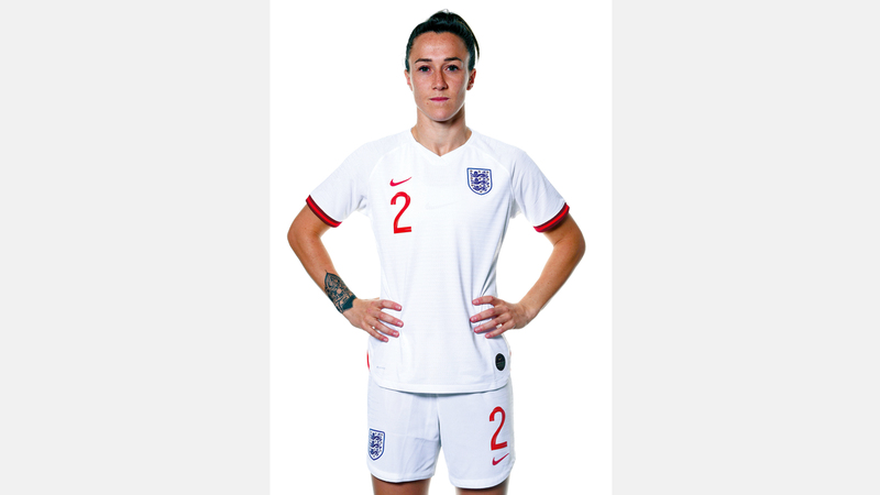 لوسي برونز. من المصدر